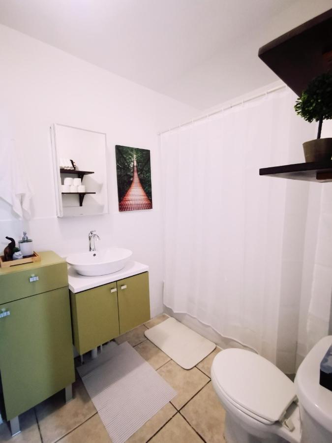 Plush 2 Bedroom Unit 5Min Downtown Off Wellington Montréal Esterno foto